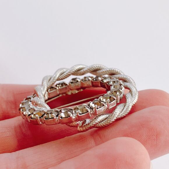 Vintage 1960s Brooch Smoky Rhinestones Mid Century Silver Tone Circle EUC - Picture 5 of 9